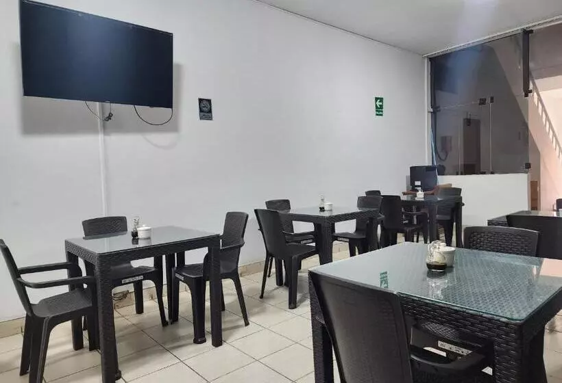 هتل Villa Del Sol