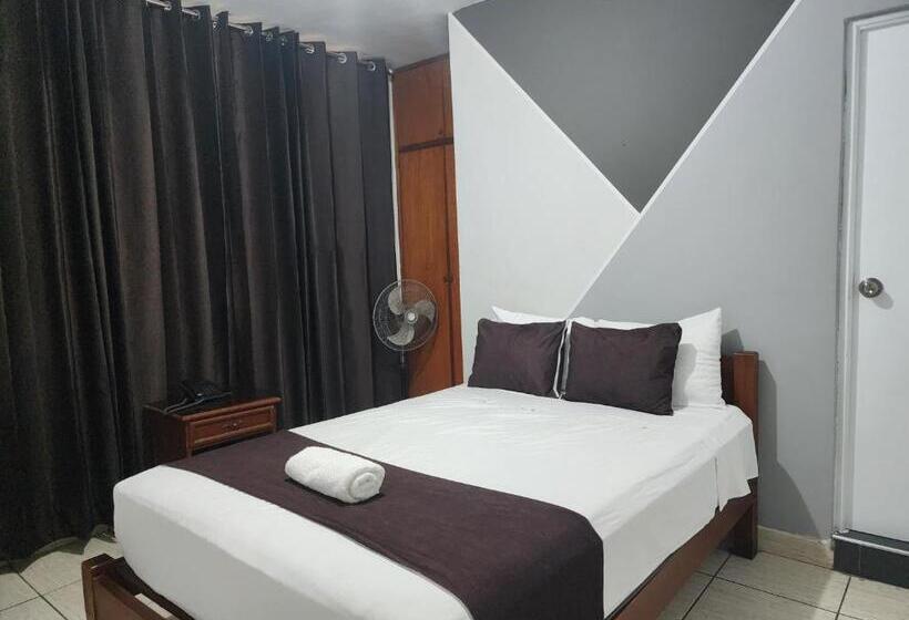 هتل Villa Del Sol