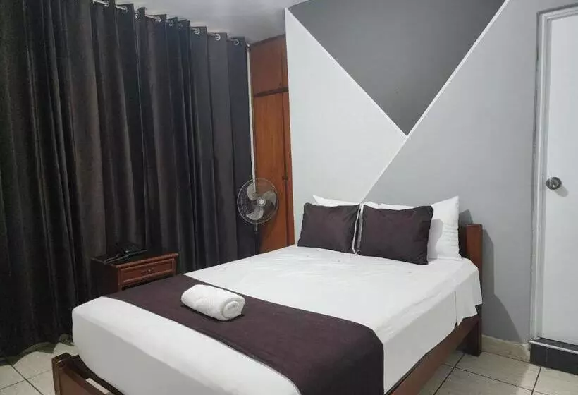 هتل Villa Del Sol