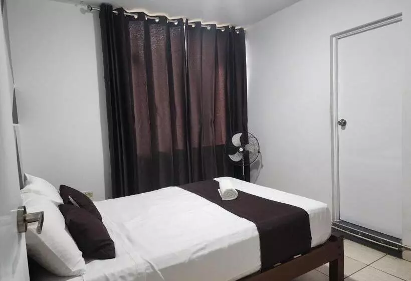 هتل Villa Del Sol