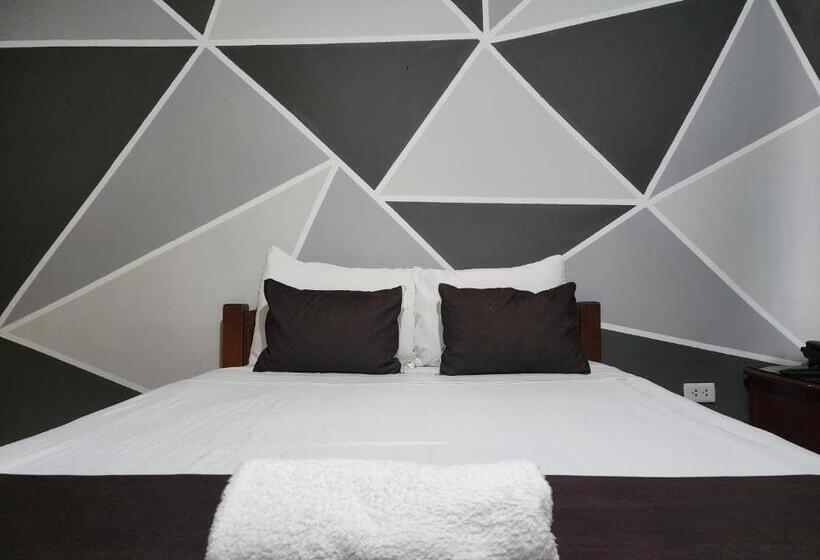 هتل Villa Del Sol