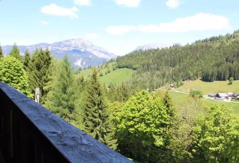 ホテル Zauneralm