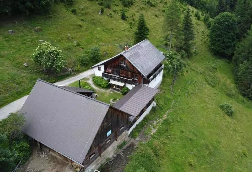 ホテル Zauneralm