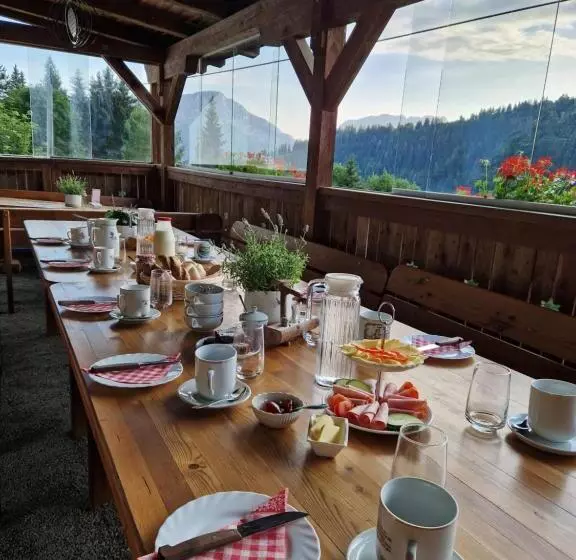 ホテル Zauneralm