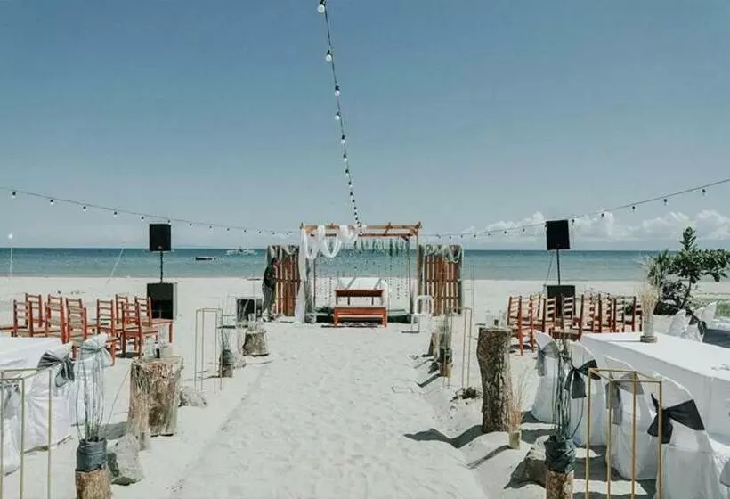 Laiya Riviera Resort And Spa Powered By Cocotel