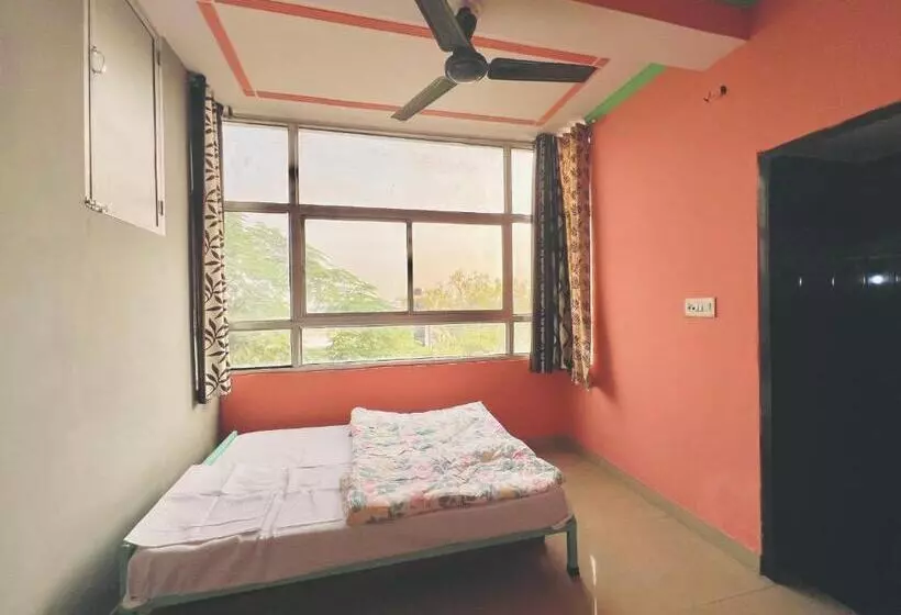 پانسیون Bhoora House