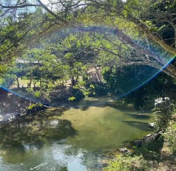 ペンション Pousada Chácara Lumiar