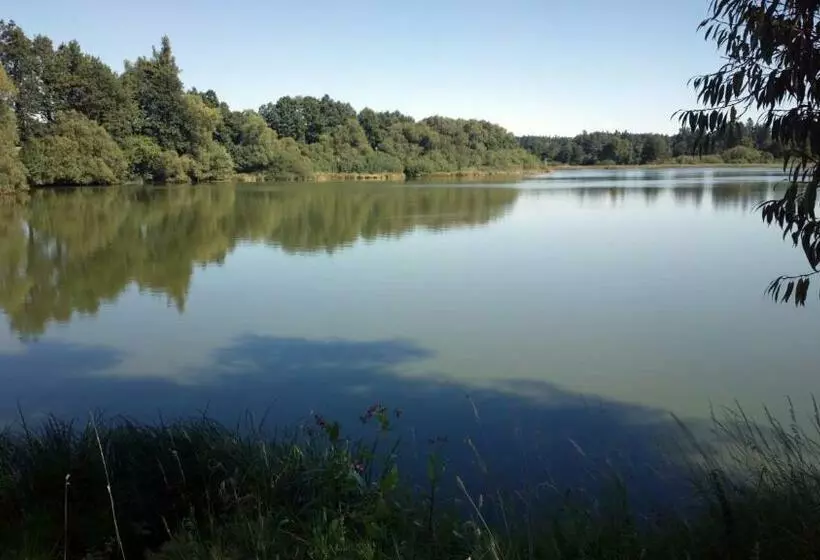 Majatalo Penzion Lada