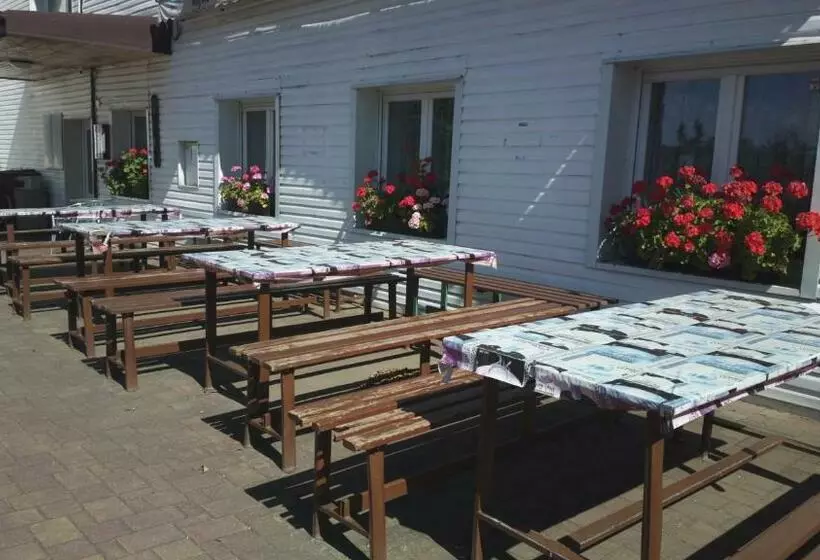 Majatalo Penzion Lada