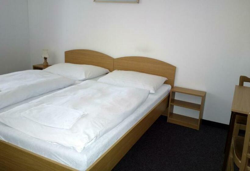 Panzió Penzion Lada