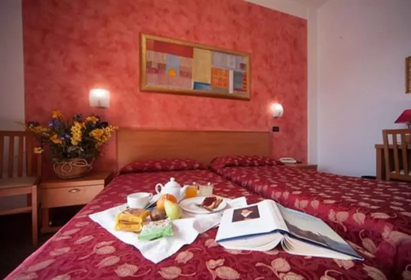 فندق Albergo Suisse Bellevue
