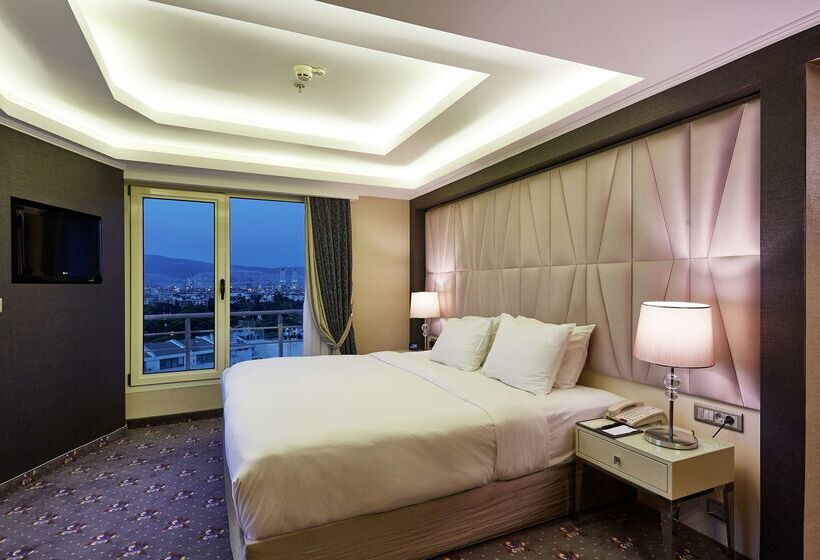 Doubletree By Hilton Hotel Izmir Alsancak