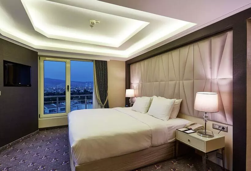 Doubletree By Hilton Hotel Izmir Alsancak