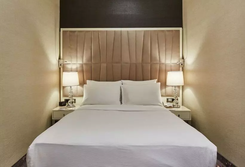 Doubletree By Hilton Hotel Izmir Alsancak