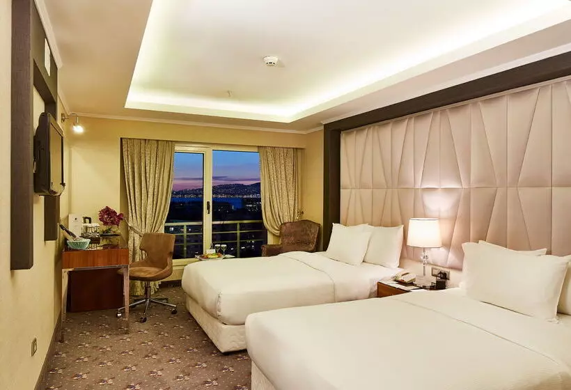 Doubletree By Hilton Hotel Izmir Alsancak