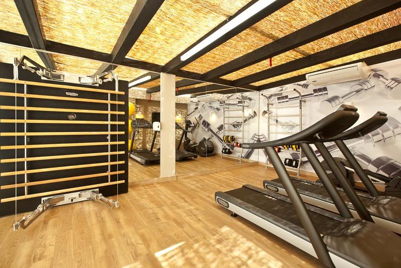 Отель Esuites Savassi Toscanini