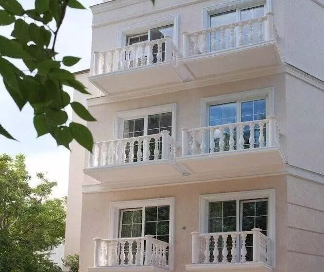 Hotel Geneva Resort