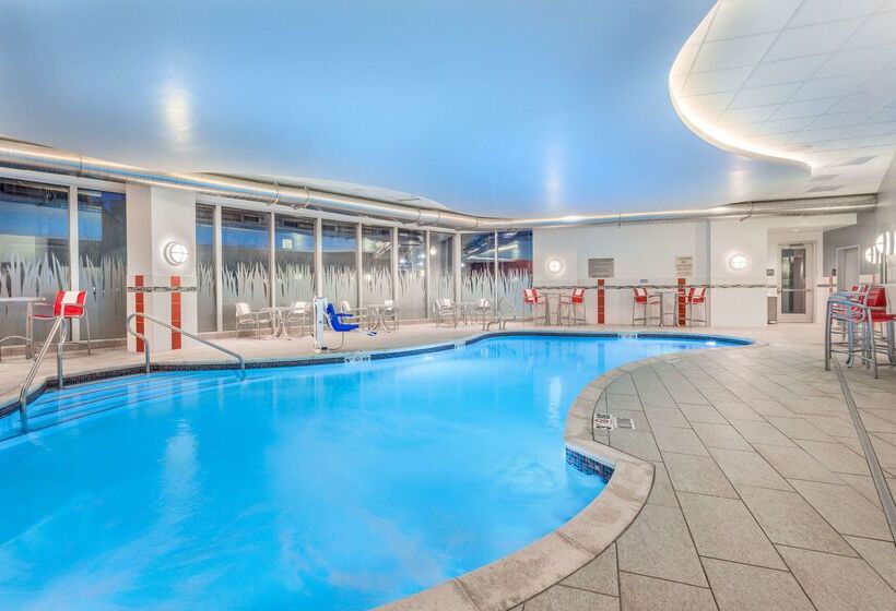 فندق Hampton Inn & Suites Madison / Downtown