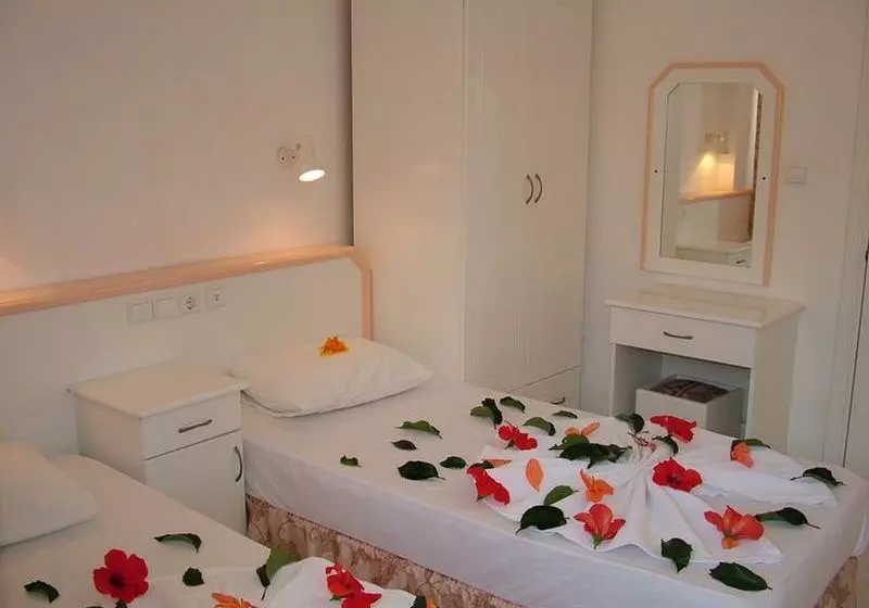 Hôtel Ince Apart - İçmeler