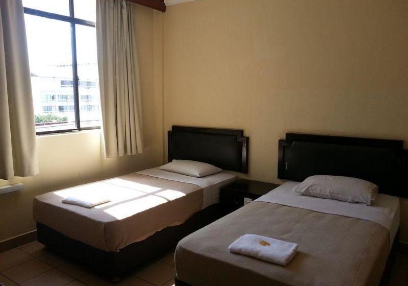 Hôtel Iskandar Sinsuran Guesthouse