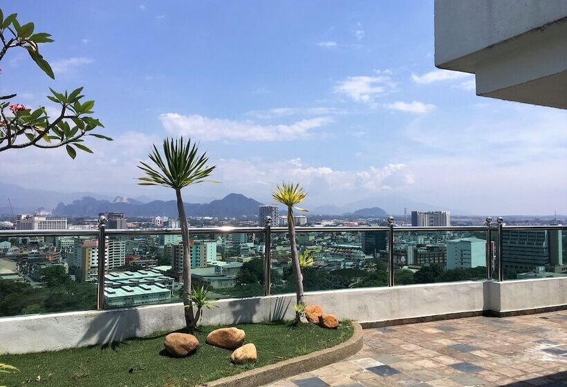 Kinta Riverfront Hotel & Suites