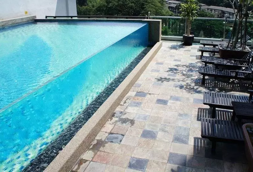 Kinta Riverfront Hotel & Suites