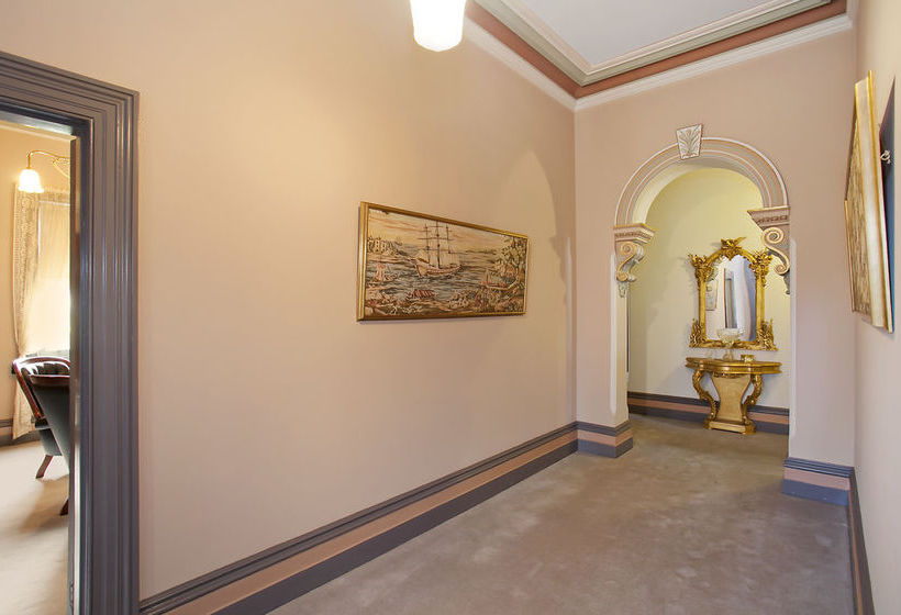 فندق Merton Manor Exclusive B&b