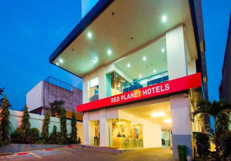 酒店 Red Planet Surabaya