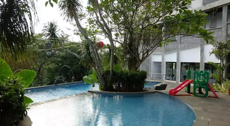 酒店 Oak Tree Emerald Semarang