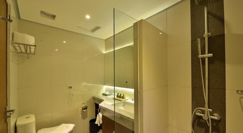 فندق Oak Tree Emerald Semarang