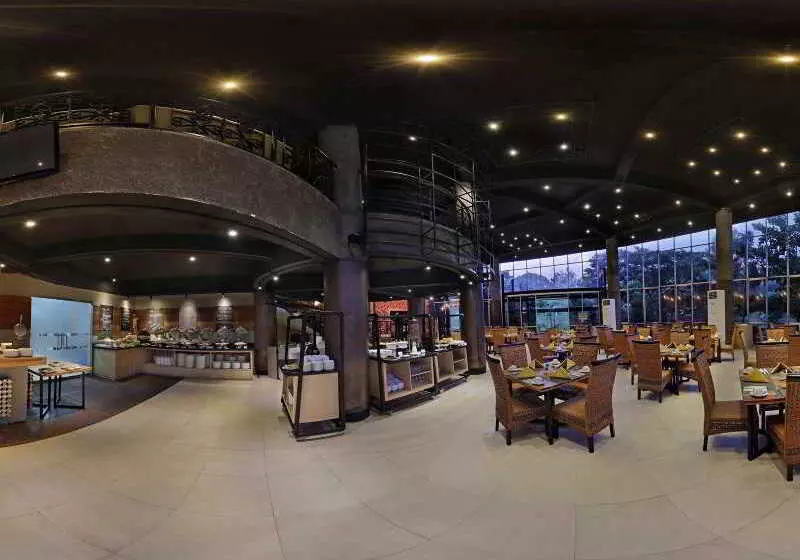 酒店 Oak Tree Emerald Semarang