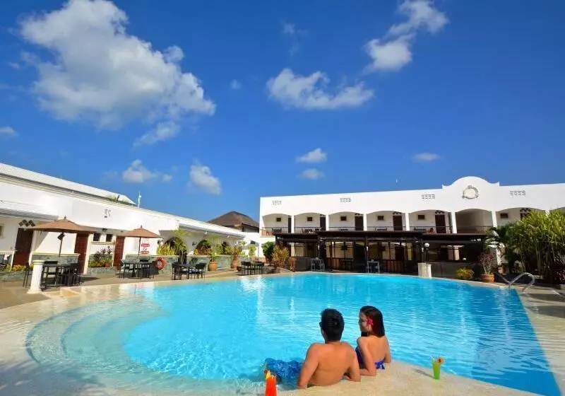 בית מלון כפרי Panglao Regents Park Resort