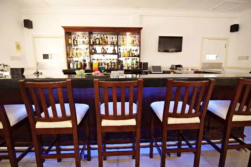 בית מלון כפרי Panglao Regents Park Resort