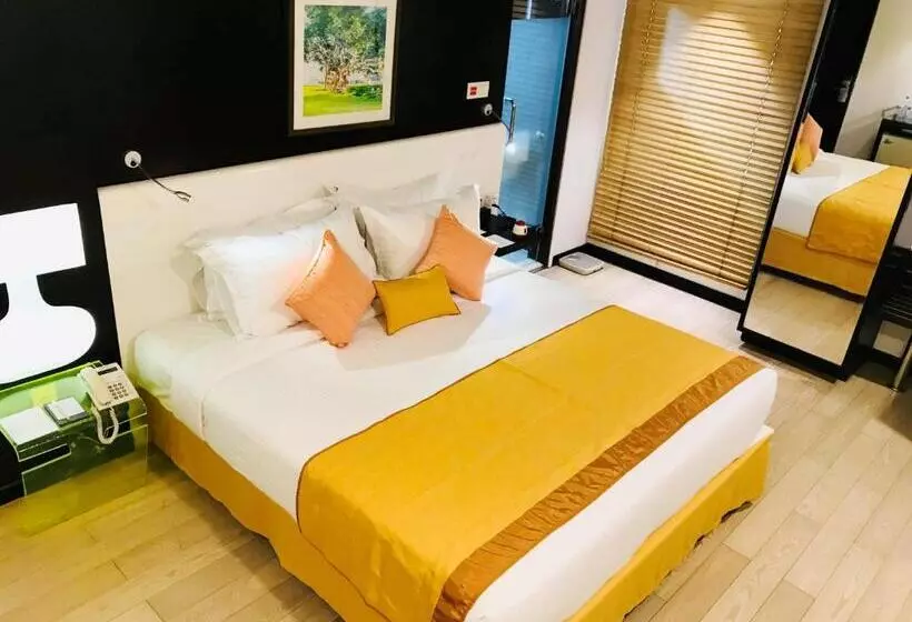 هتل Platinum Residence