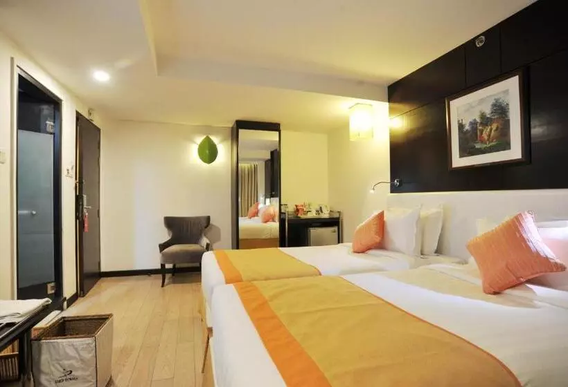 هتل Platinum Residence