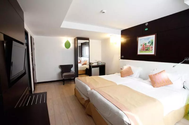 هتل Platinum Residence