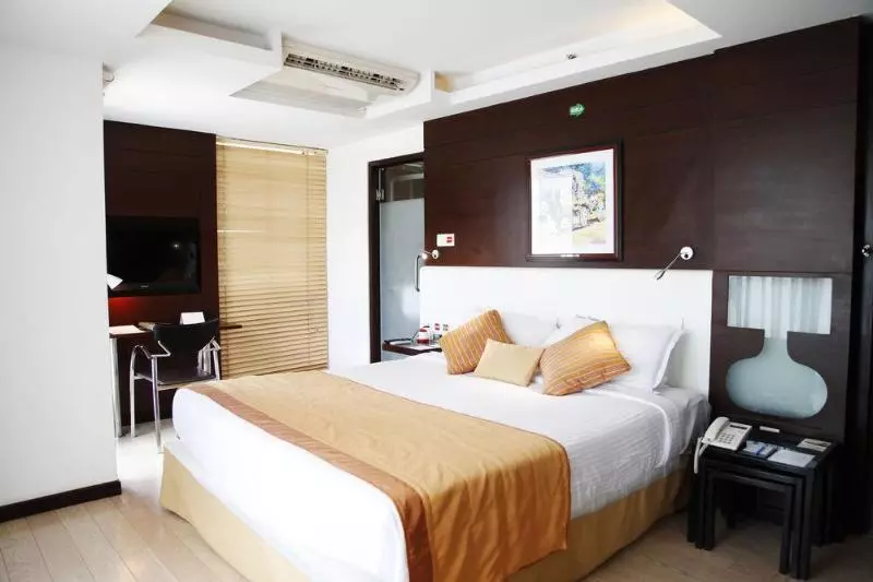 هتل Platinum Residence