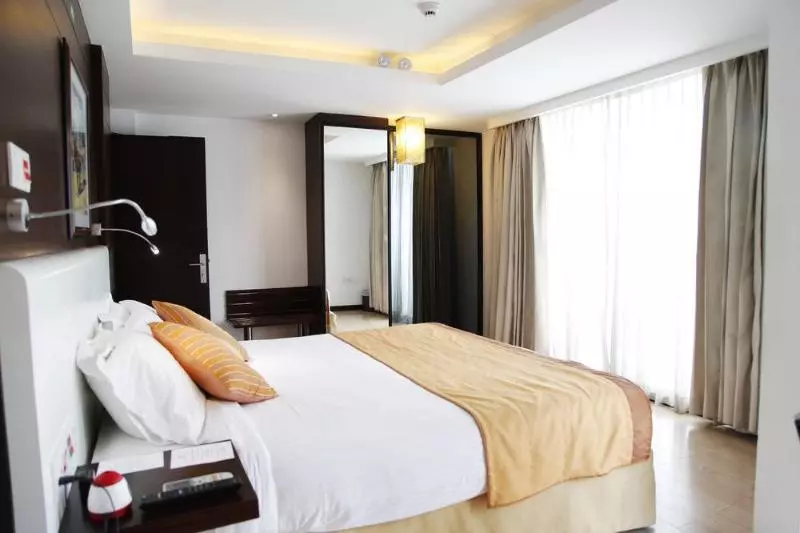 هتل Platinum Residence