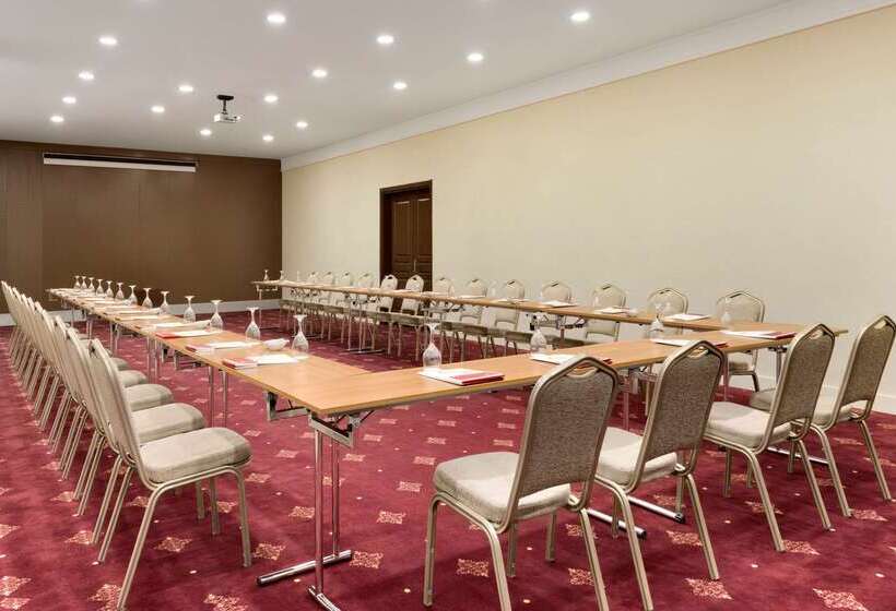 فندق Ramada by Wyndham Cappadocia