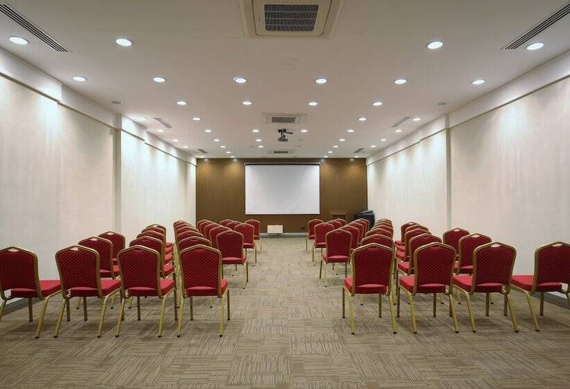 فندق Ramada by Wyndham Cappadocia