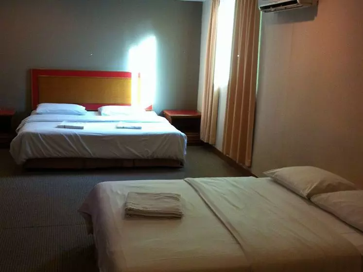 Hotel Seri Borneo