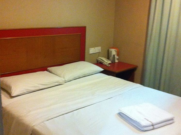 בית מלון כפרי Seri Borneo