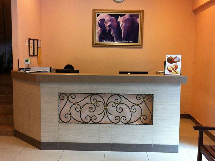 בית מלון כפרי Seri Borneo