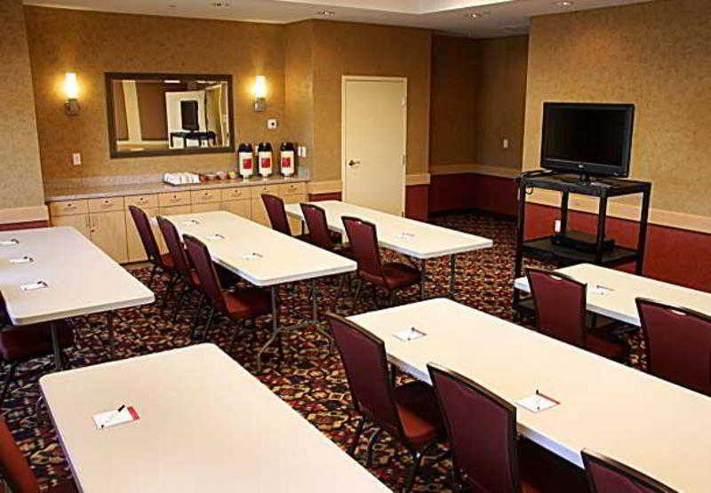 בית מלון כפרי Towneplace Suites Farmington