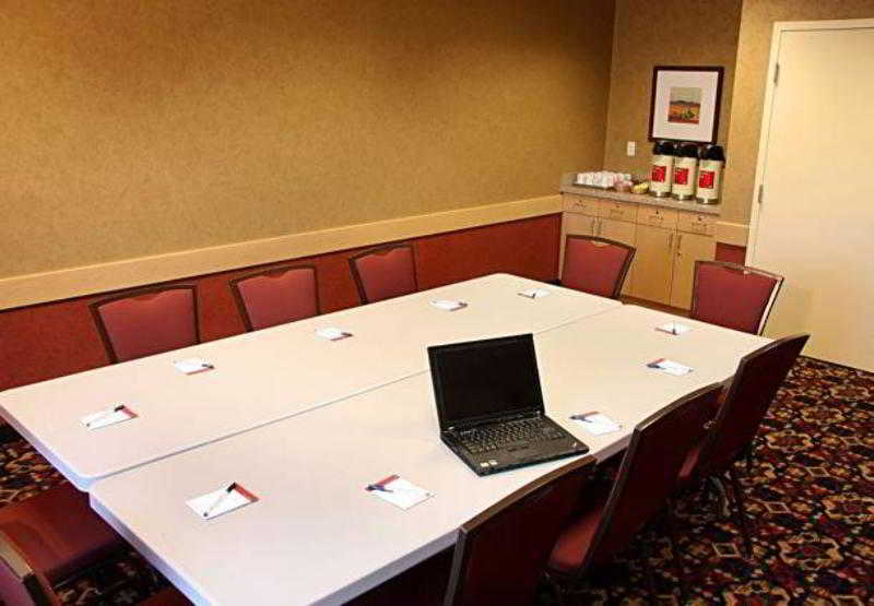 בית מלון כפרי Towneplace Suites Farmington