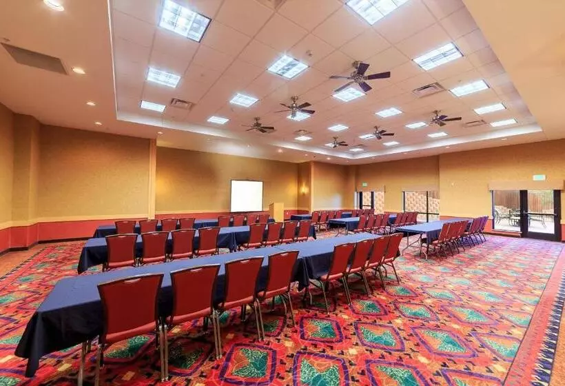 酒店 Towneplace Suites Farmington