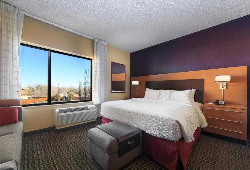 בית מלון כפרי Towneplace Suites Farmington