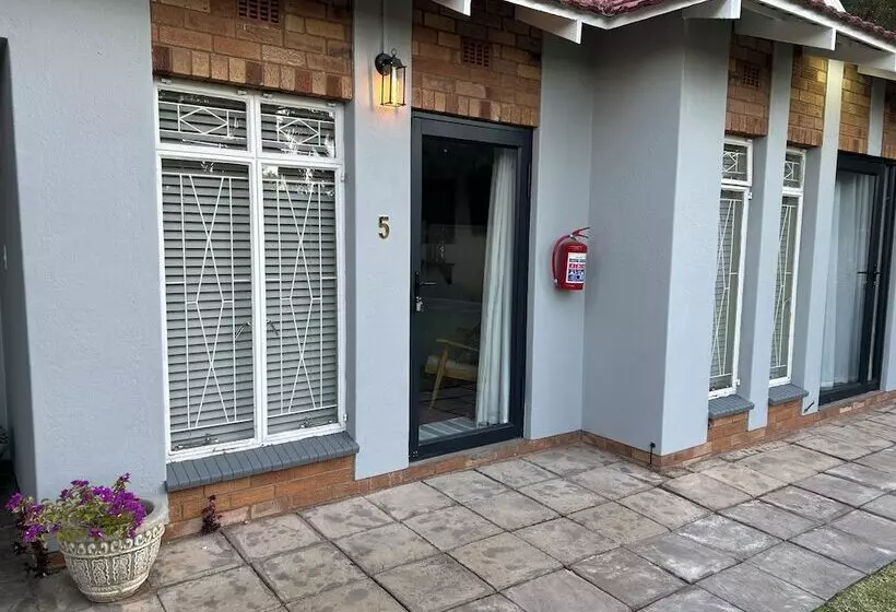 ベッドアンドブレックファースト 28 La Rochelle