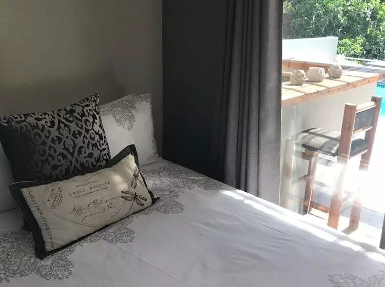 ベッドアンドブレックファースト 28 La Rochelle