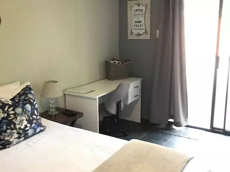 ベッドアンドブレックファースト 28 La Rochelle